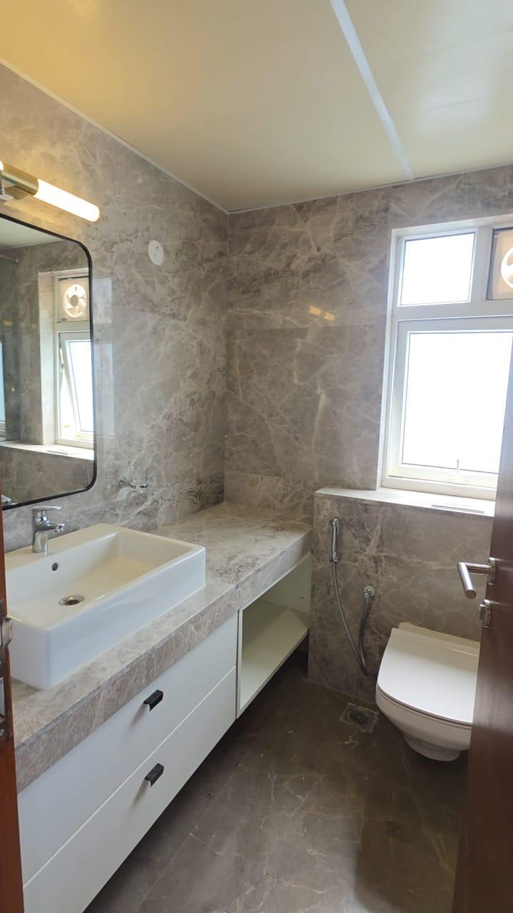 Spacious 3BHK in Prestige Fairfield - Image 9