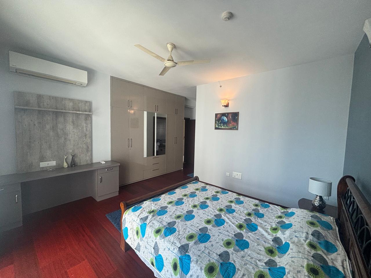 Karle Zenith - Image 8