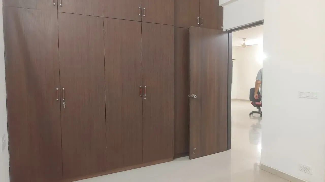 Premium 3BHK Flat FOR SALE - Image 6