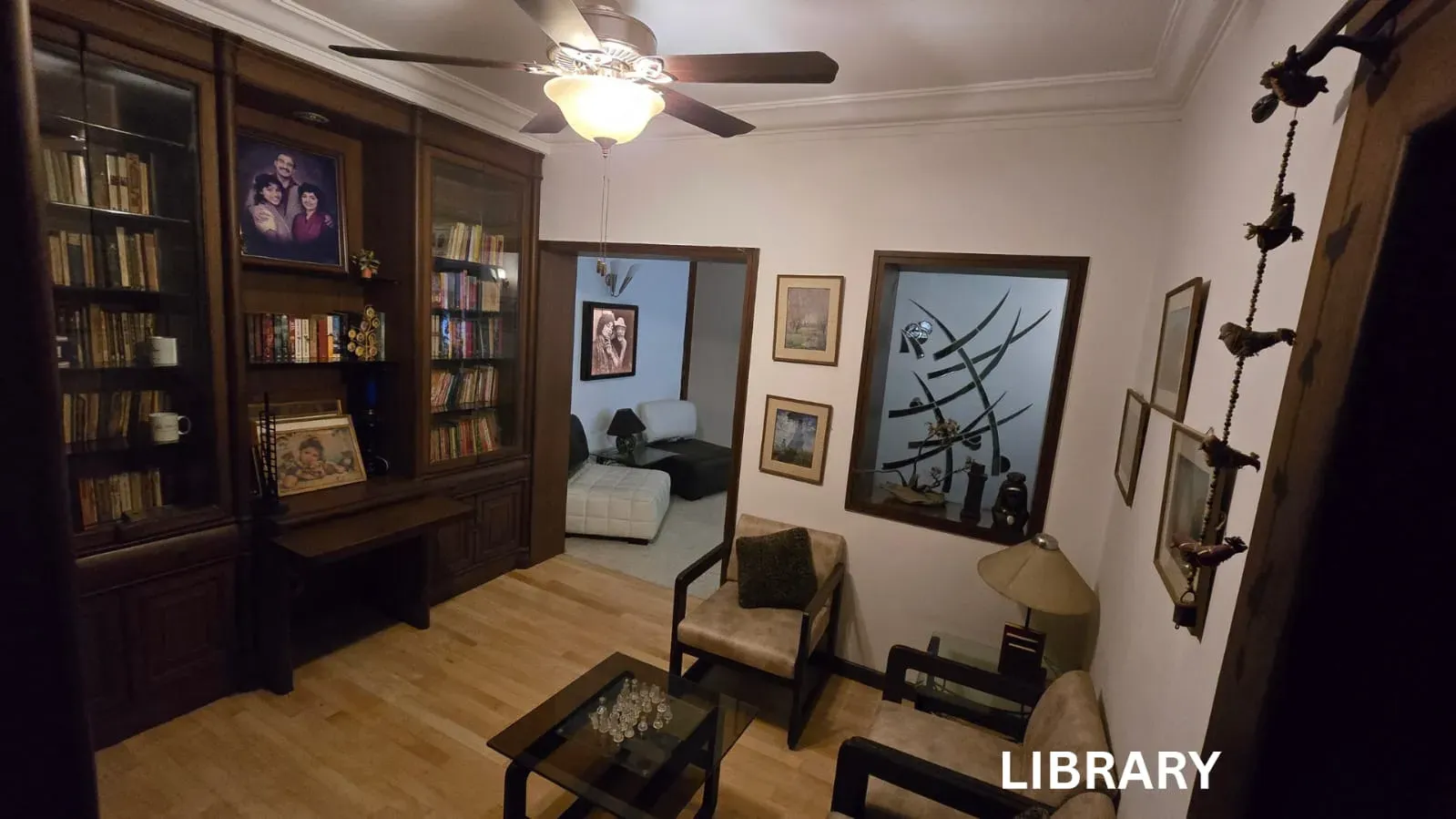 CBD | Ultra-Luxury Bespoke Residence | 2700 Sq. Ft. 4