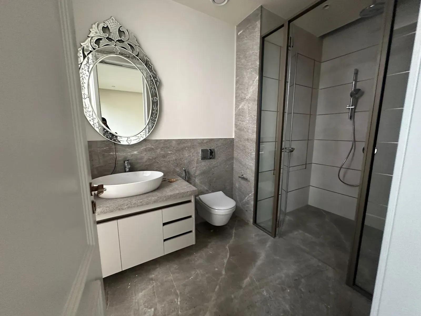 4bhk available on rent in 27Summit - Image 3