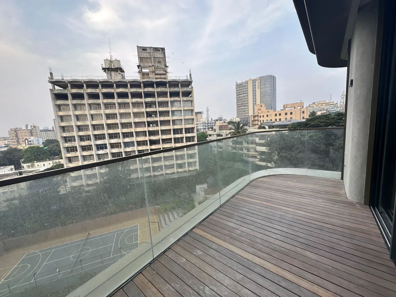4bhk available on rent in 27Summit