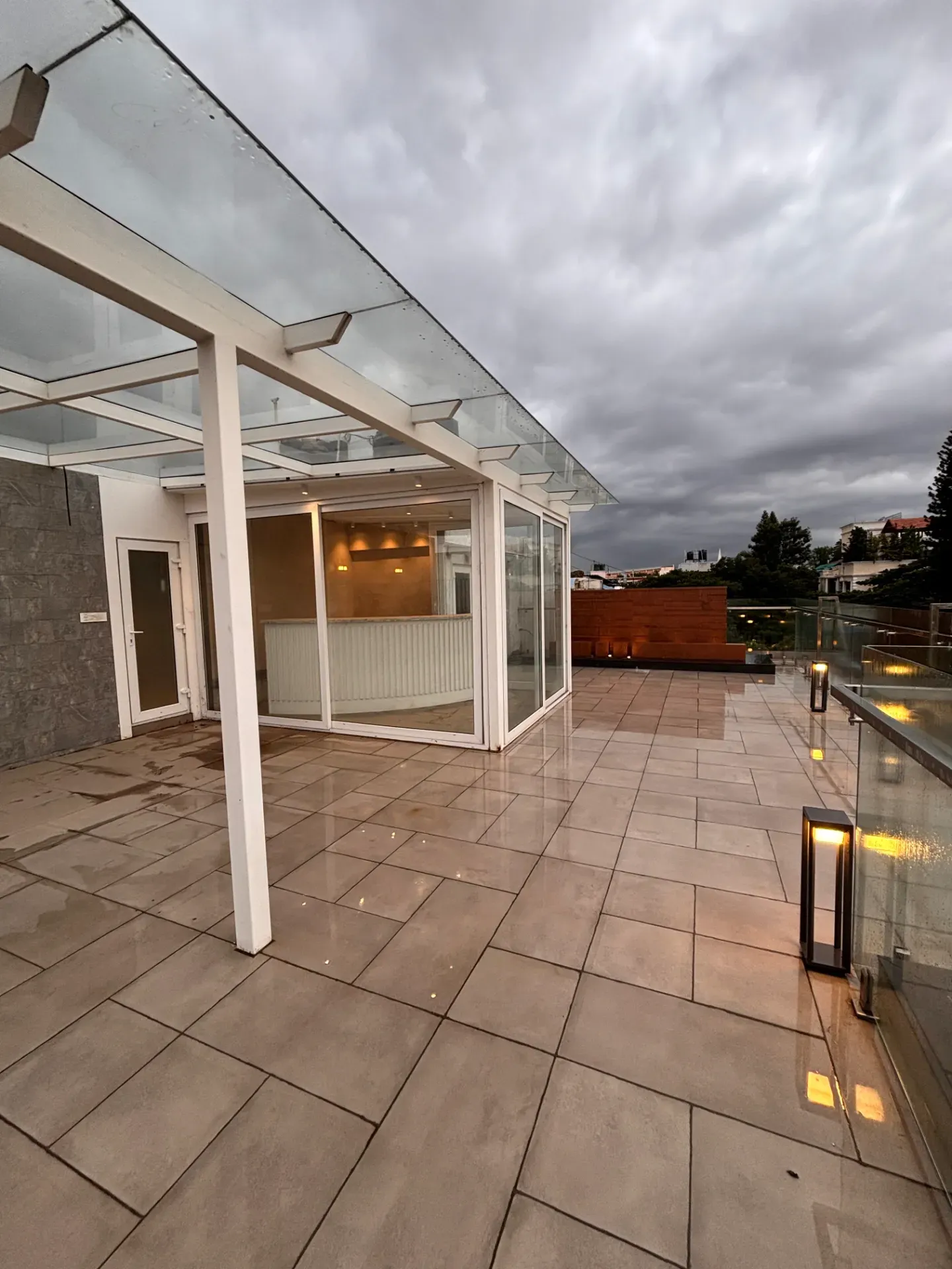 Brand new flat for rent 3bhk in Frazer Town - Image 10