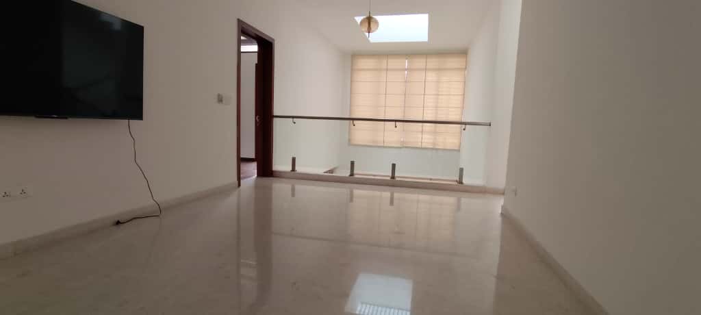 Whitefield, Ultra-Luxury 4BHK Villa, Prestige White Meadows, Exclusive Rental - Image 9