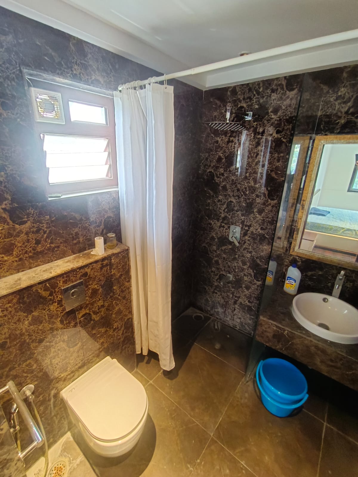 SPACIOUS MODERN CLASSY VILLA IN GATED COMMUNITY FOR IMMEDIATE RESALE - Image 7