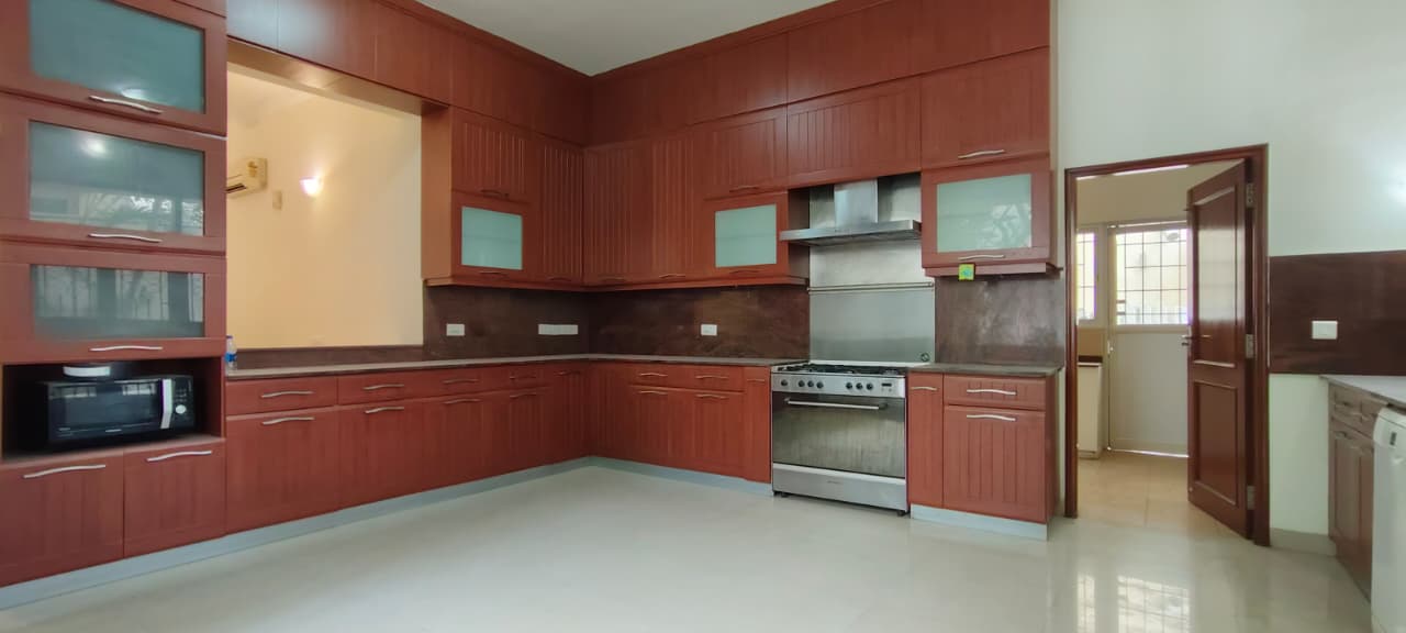 Bellandur, Grand 4BHK Villa, Adarsh Palm Retreat, Executive Rental - Image 41