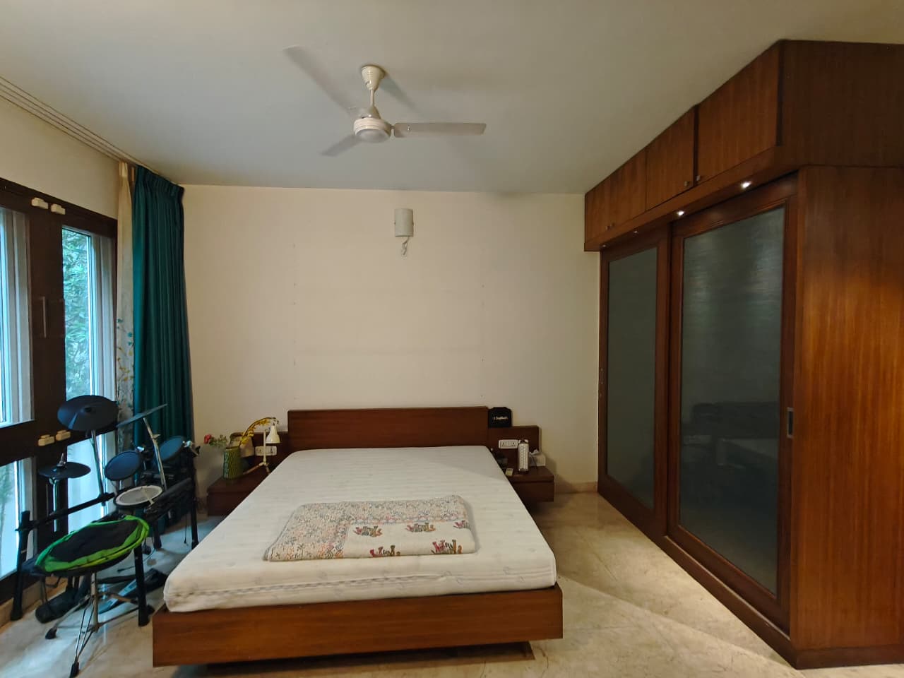 Indiranagar, Presidential 3BHK, Defence Colony, Single-Floor Luxury - Image 5