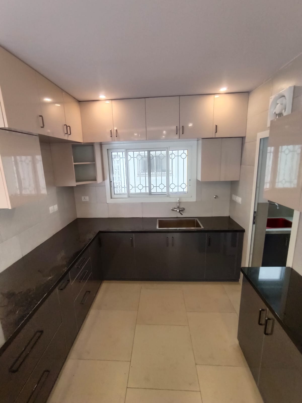 Whitefield, Premium 3BHK, SOBHA Windsor, British-Themed Rental - Image 25