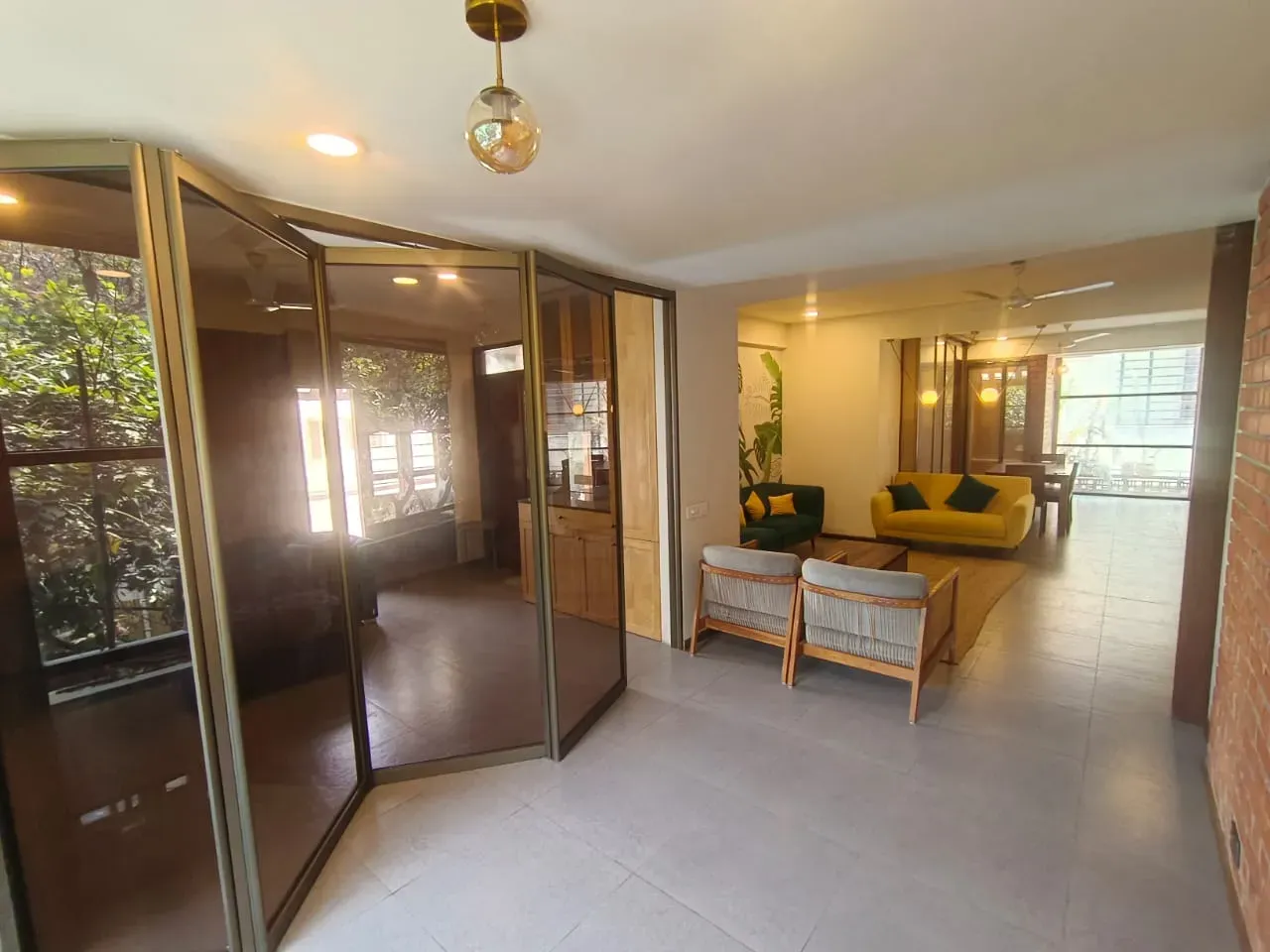 modern posh apartment for immediate resale  - Image 9