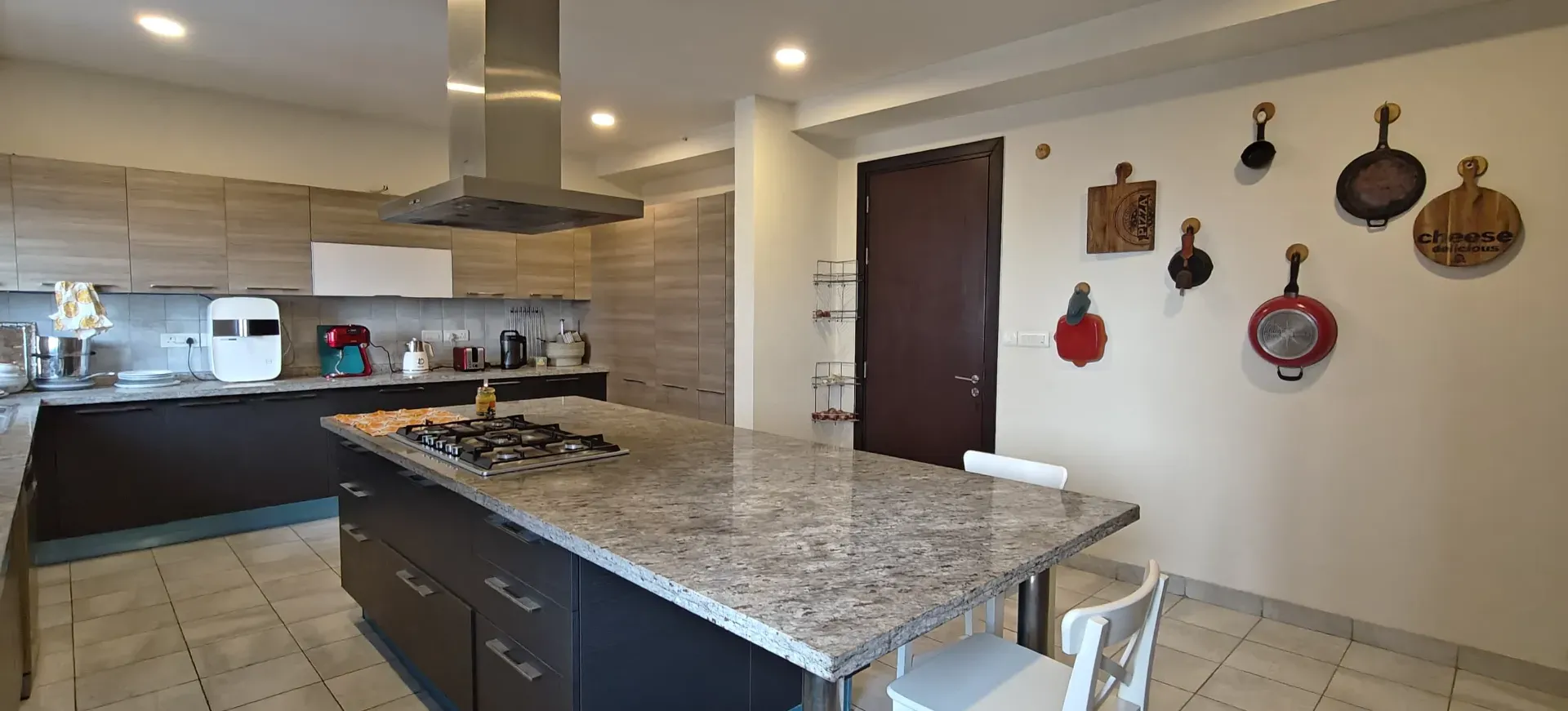 Prestige white meadows 6651 sqft, is available for rent, immediately. - Image 6