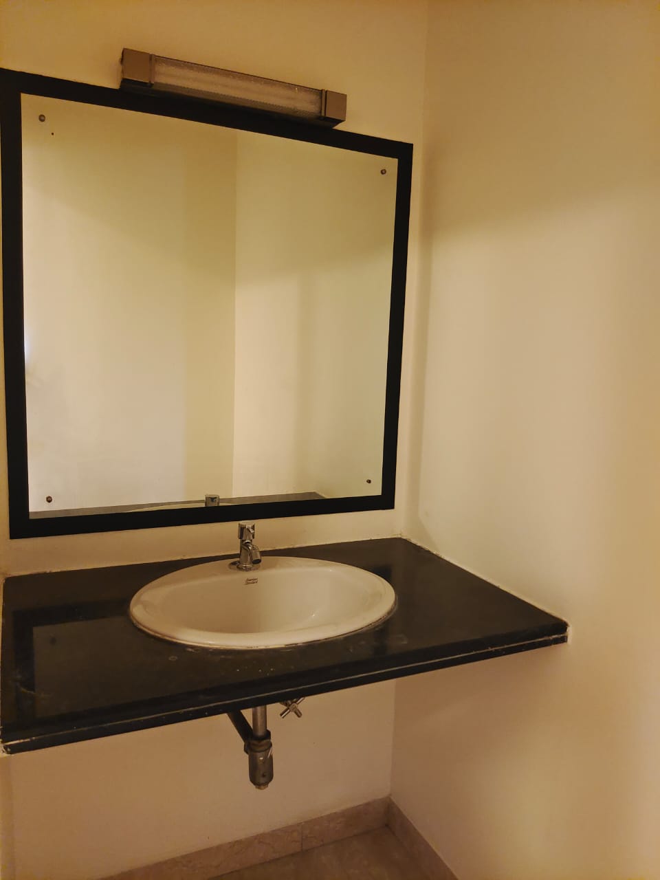 [3 photos received]