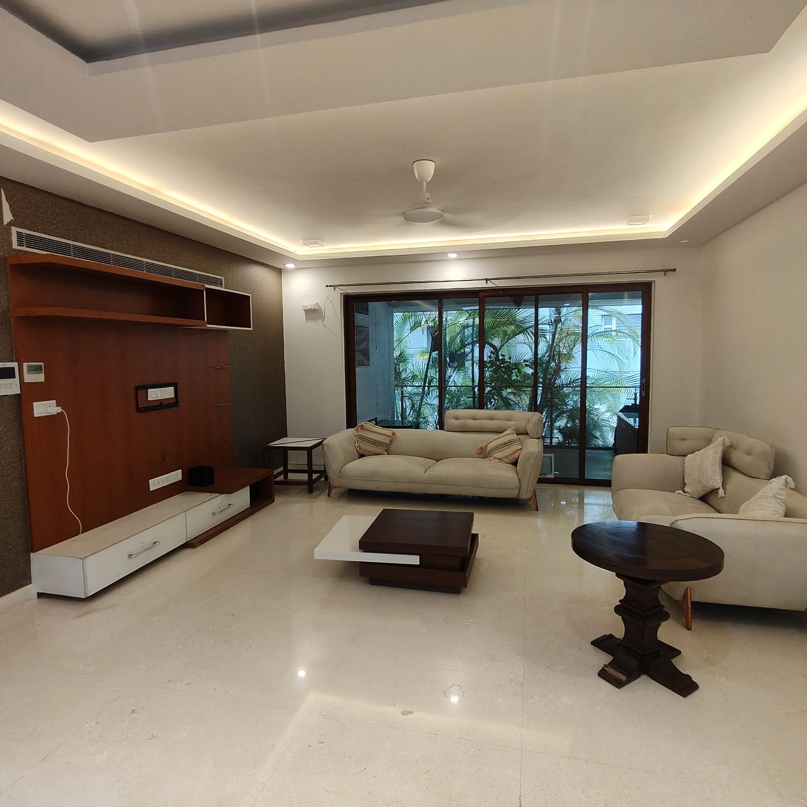Vasanth Nagar | 3.5 BHK Luxury Apartment | 4600 Sq. Ft. 3