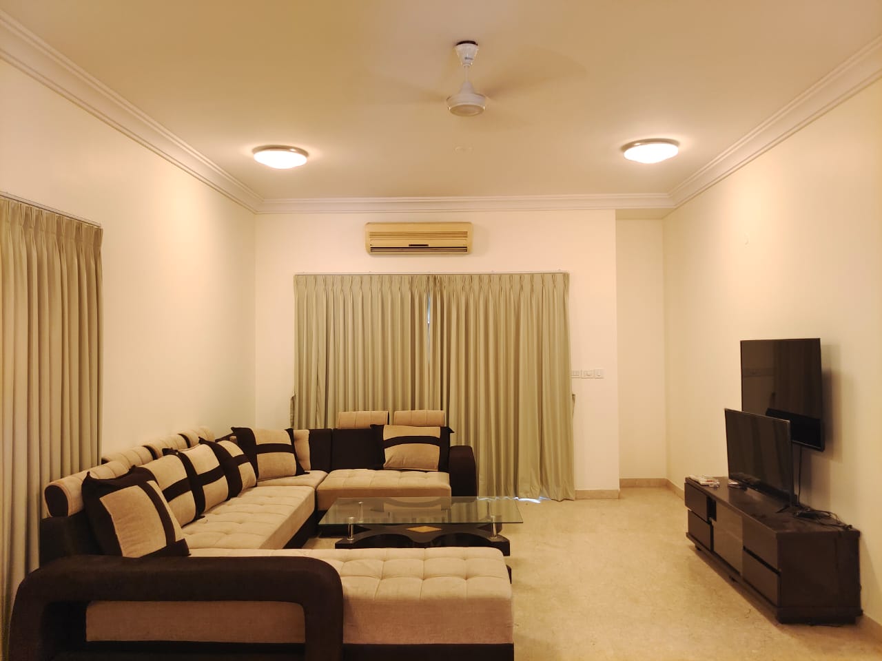 Ulsoor Lake | 4BHK Duplex Apartment | 4,000 Sq. Ft. 1