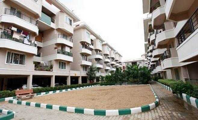 Domlur | 3 BHK Corner Apartment | 1800 Sq. Ft.