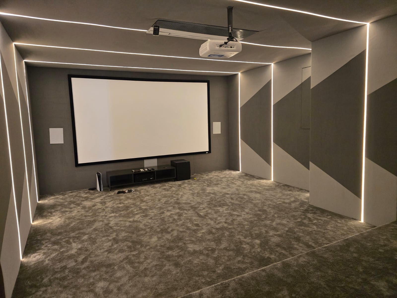 Corner Luxury Villa: Under the Sun | Devanahalli , 15 Mins to Airport - Image 10