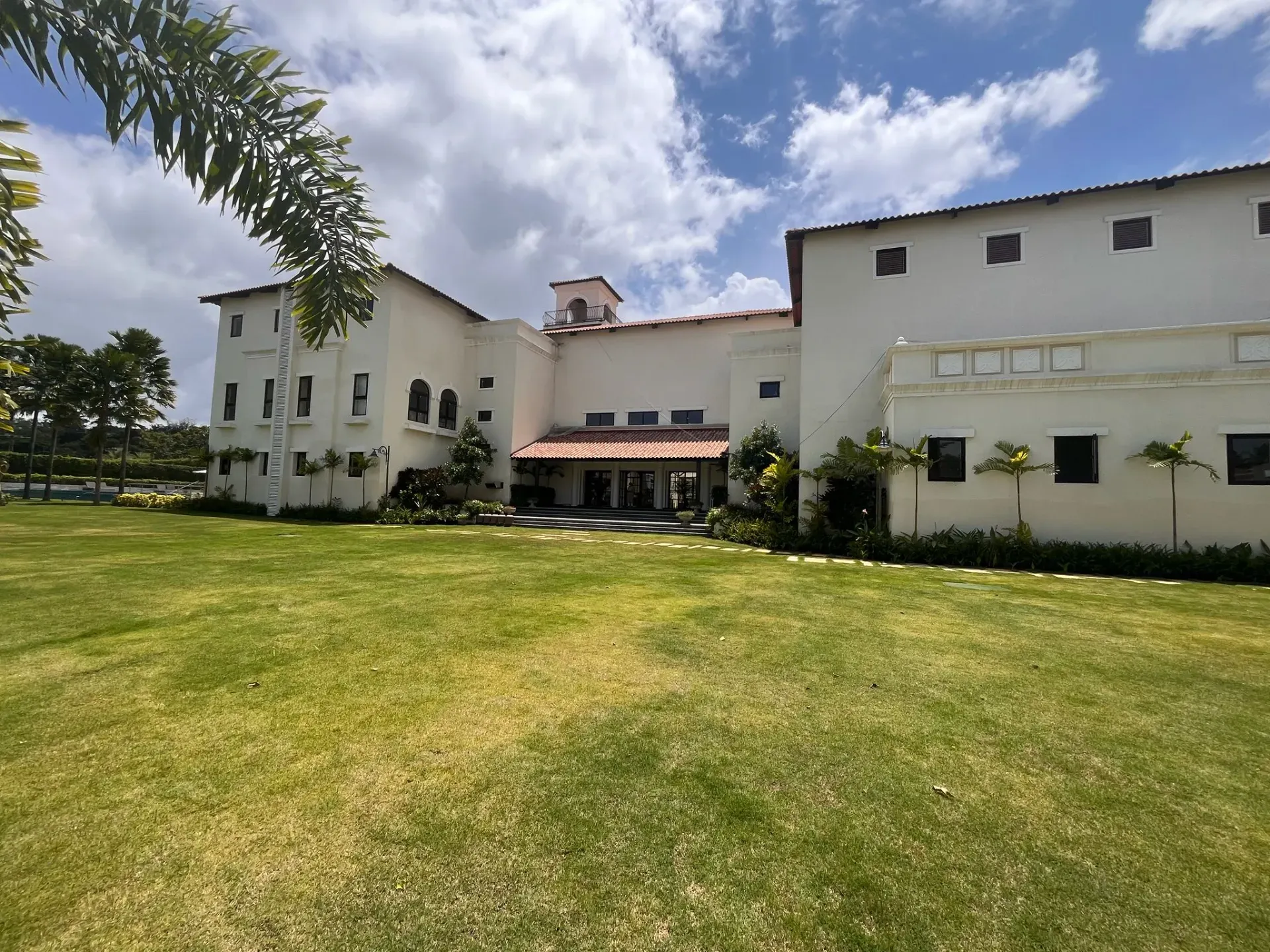 Yelahanka | Luxury California-Style 3 BHK Villa | 2712 Sq. Ft.