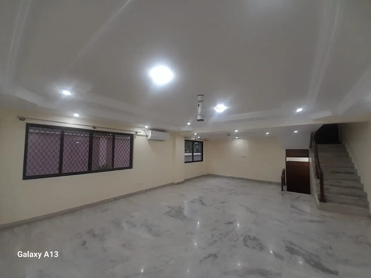 Cunningham Road | Elite 3 BHK Residence | 2100 Sq. Ft.