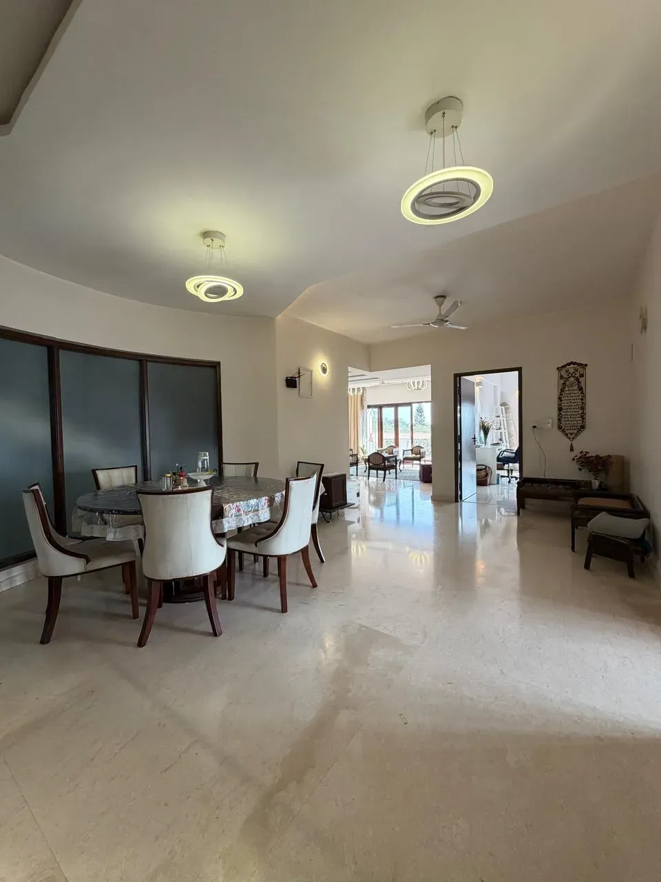 Benson Town | Panoramic View 3 BHK | 2850 Sq. Ft. 4