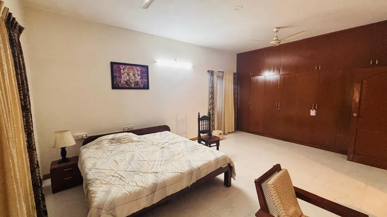 An independent villa-For rent - Image 2