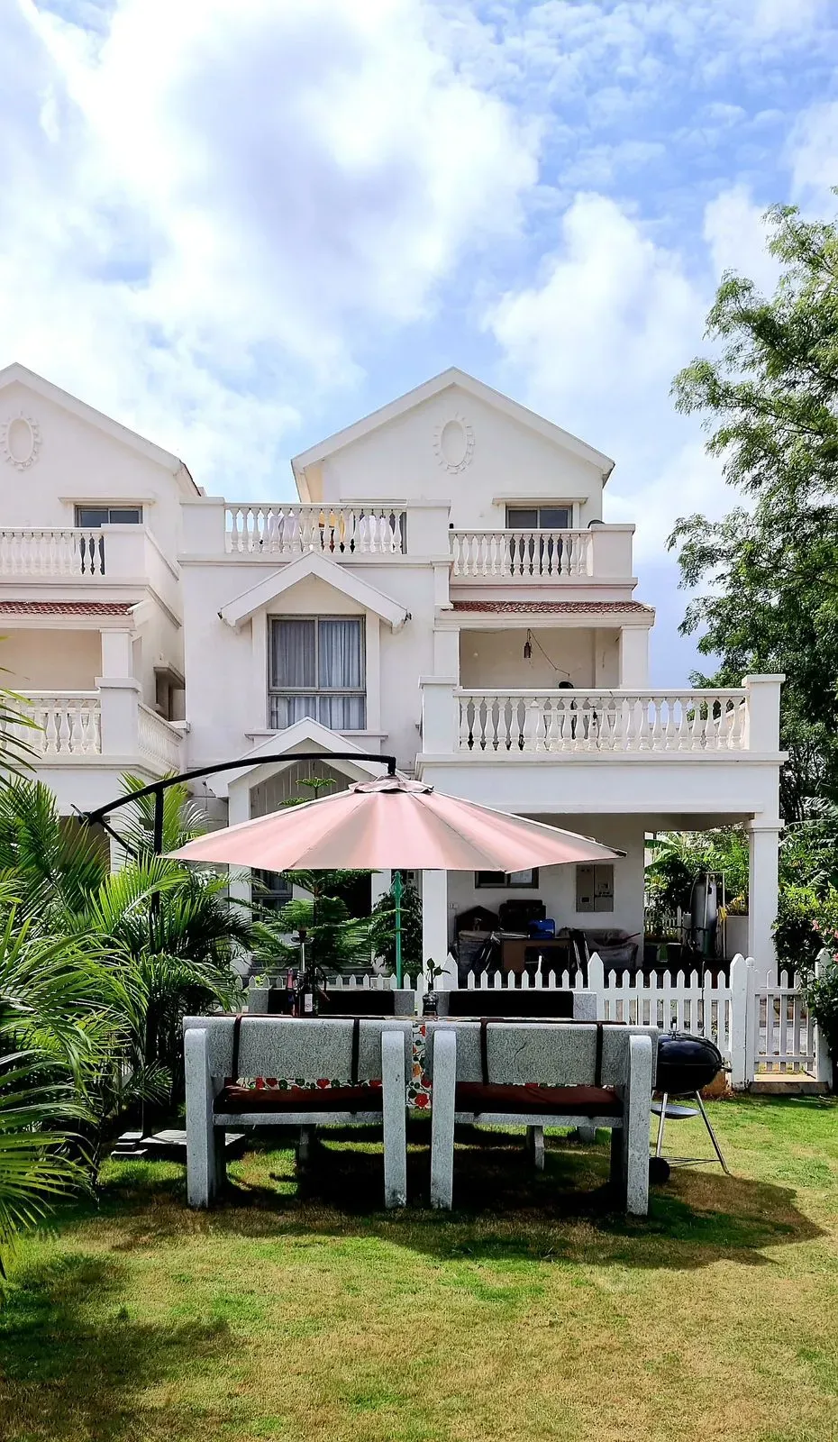 4BHK villa for rent in hiranandani 4