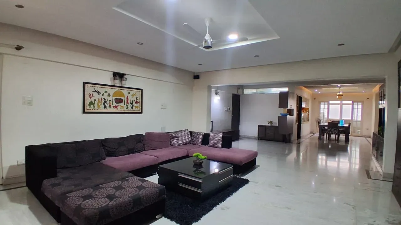 Sanjay Nagar | Ultra-Spacious Resale 3.5 BHK | 3,200 Sq. Ft. 3