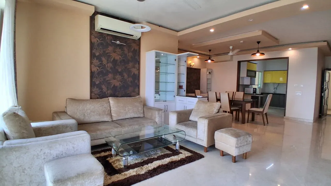 Hebbal | 3.5 BHK Luxury Residence | 2400 Sq. Ft. @ ₹1.50 Lakhs/Mth 2