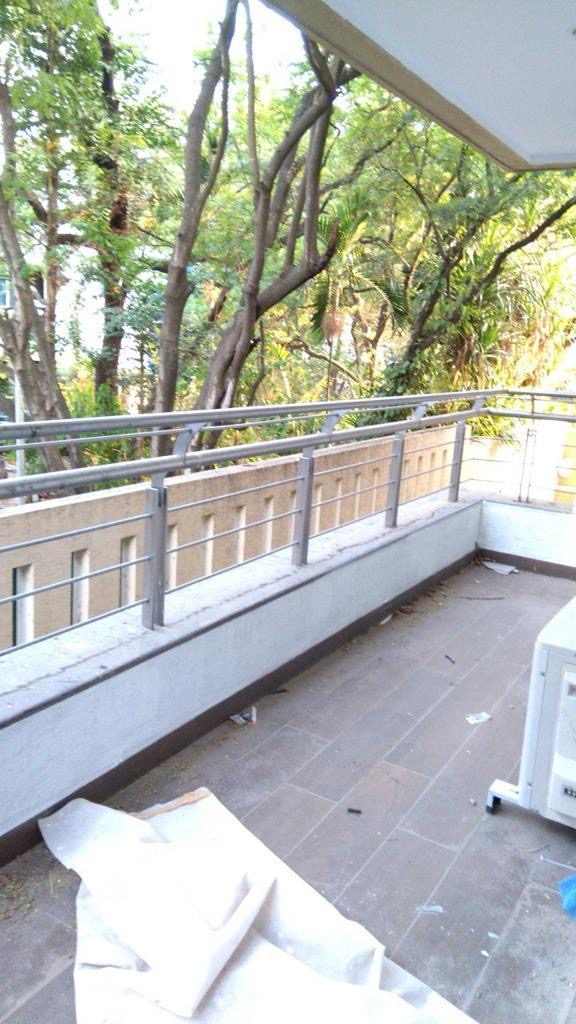 Semi Furnished 4BHK 4 bedrooms 4 bathrooms 4 Balcony in Vasanth nagar OFF Palace Road