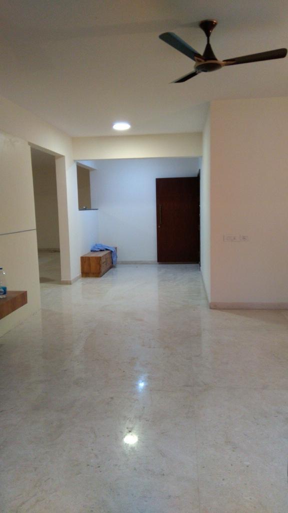 Semi Furnished 4BHK 4 bedrooms 4 bathrooms 4 Balcony in Vasanth nagar OFF Palace Road - Image 8