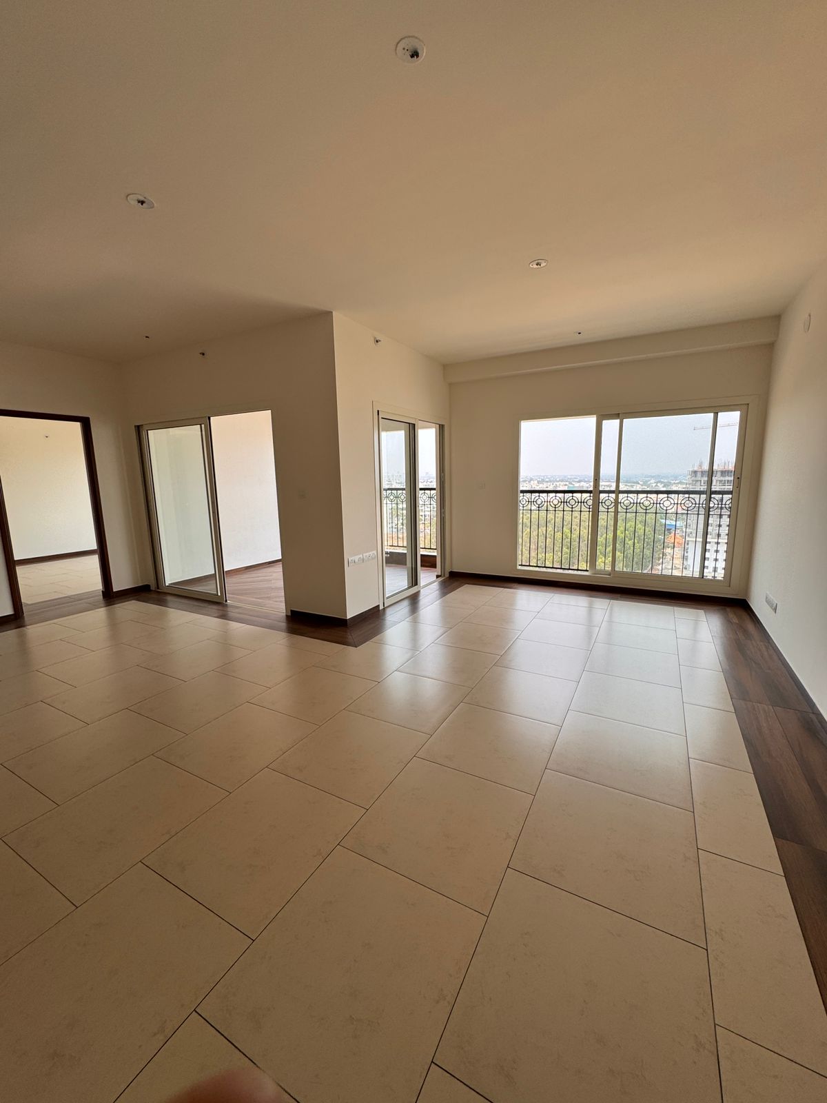 Konankunte, Luxury 3BHK + SR, Prestige Falcon City, High-Rise Living - Image 6
