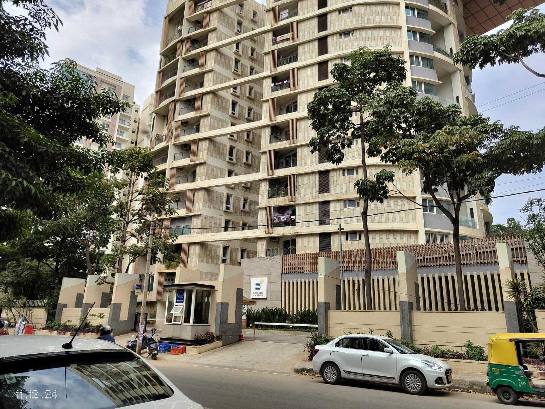 Premium Brigade Caladium, Hebbal: Expansive Ready to Move 4 BHK Luxury Apartment (4310 Sq Ft) - Property in Bangalore