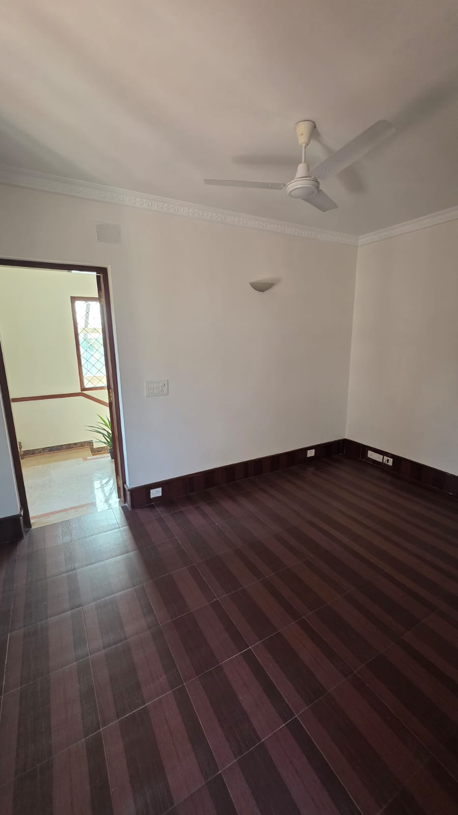 Exceptional 6000 sq ft Ultra-Luxury Duplex Penthouse for Rent near MG Road - Image 8