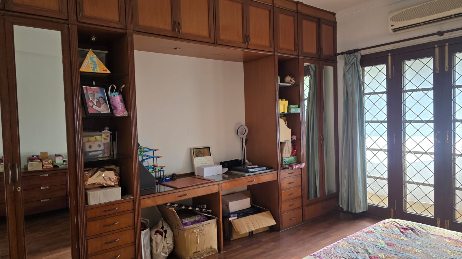 Exceptional 6000 sq ft Ultra-Luxury Duplex Penthouse for Rent near MG Road - Image 29
