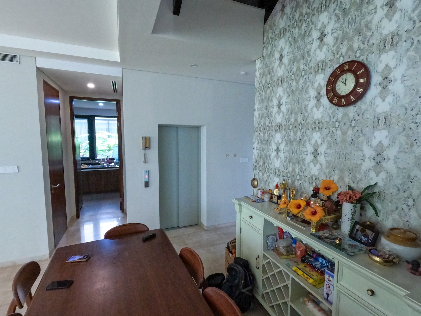 Yelahanka Luxury Villa, 4 Bhk Embassy Boulevard: A Grand Residence - Image 10