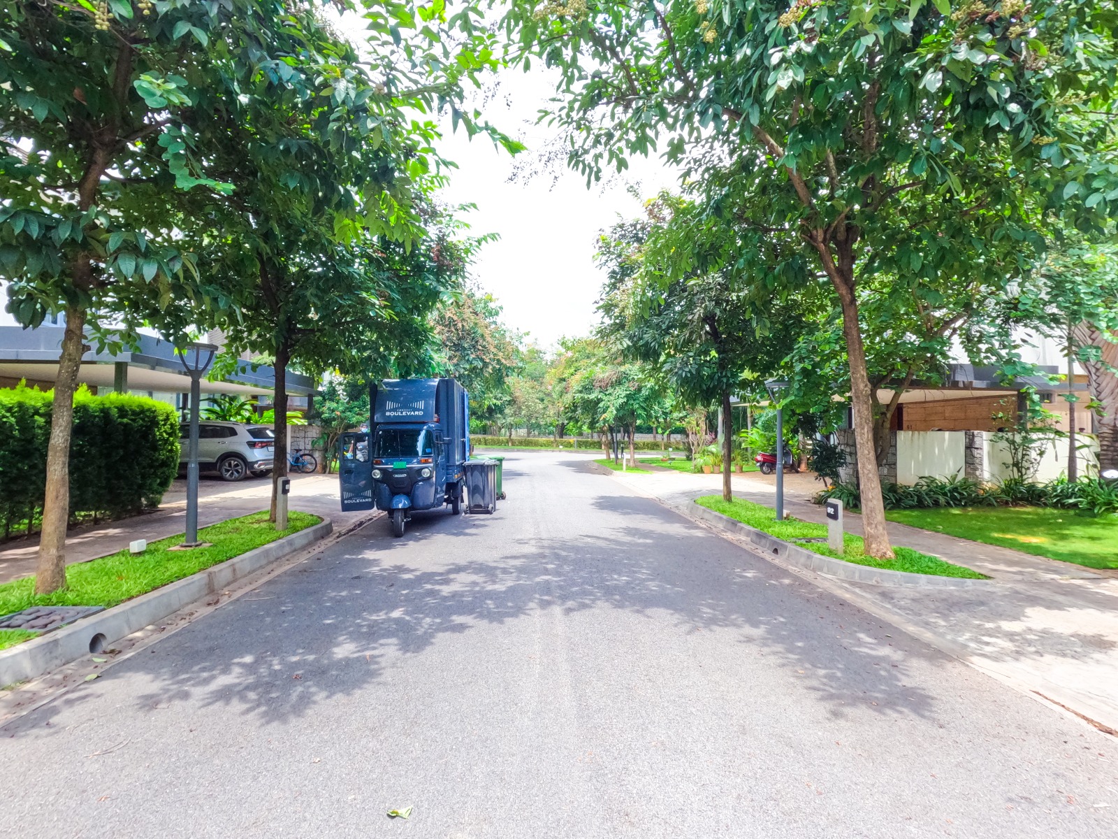 Yelahanka Luxury Villa, 4 Bhk Embassy Boulevard: A Grand Residence - Image 15