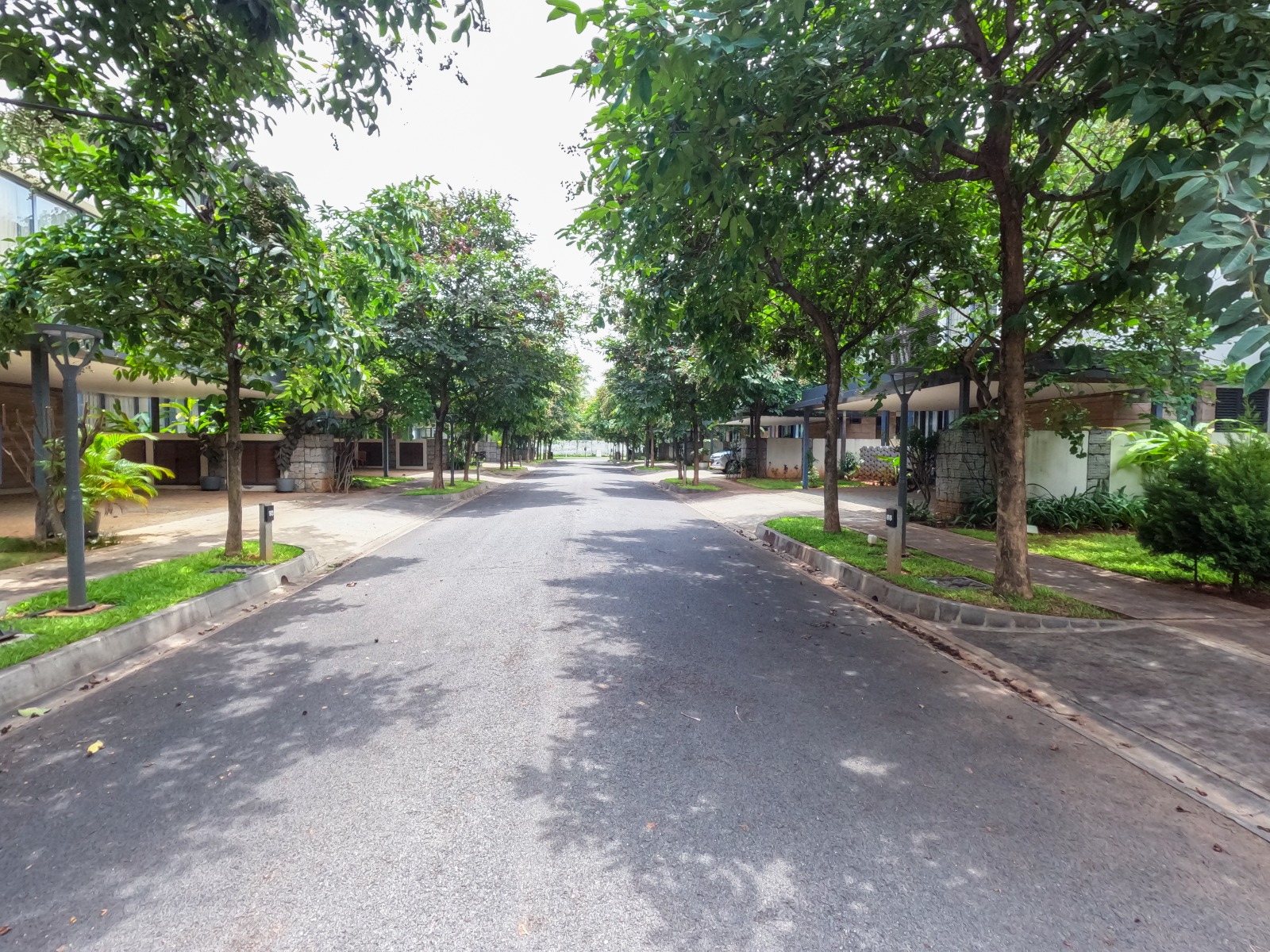 Yelahanka Luxury Villa, 4 Bhk Embassy Boulevard: A Grand Residence - Image 17