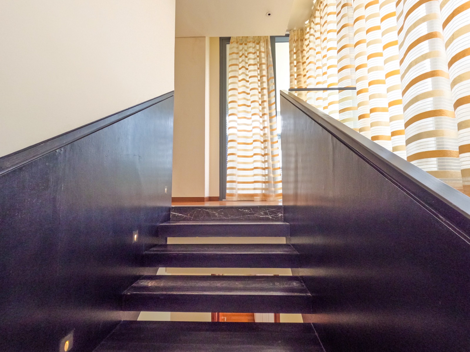 Yelahanka Luxury Villa, 4 Bhk Embassy Boulevard: A Grand Residence - Image 20
