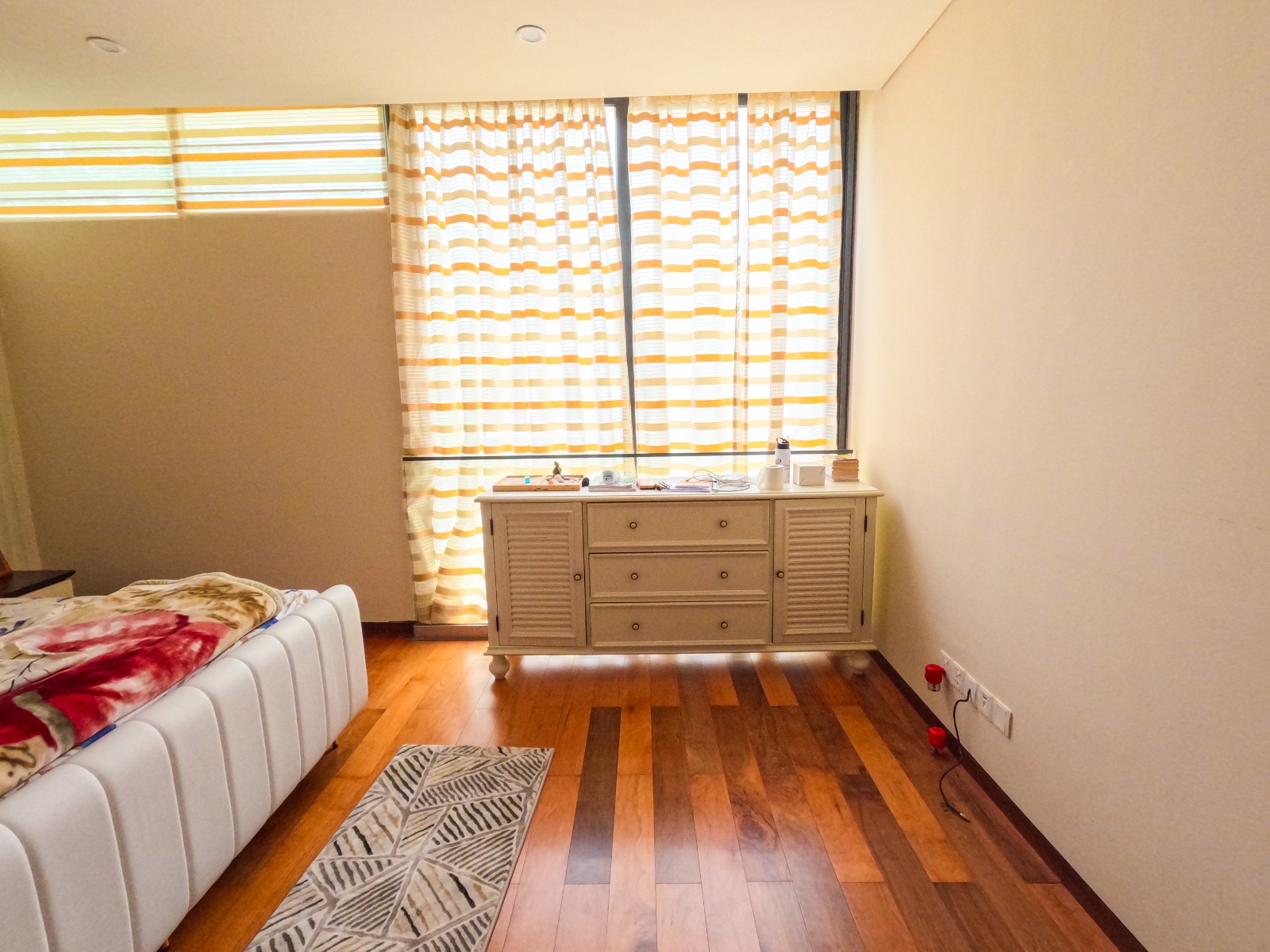 Yelahanka Luxury Villa, 4 Bhk Embassy Boulevard: A Grand Residence - Image 22