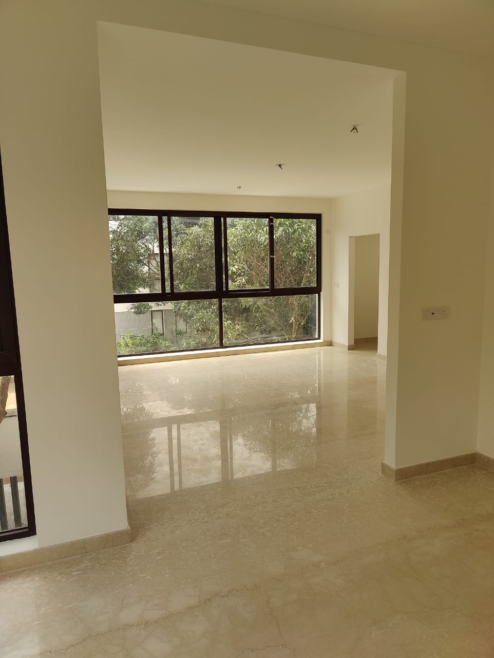 Expansive 4 BHK Luxury Villa in 'Under The Sun', Devanahalli - Image 12