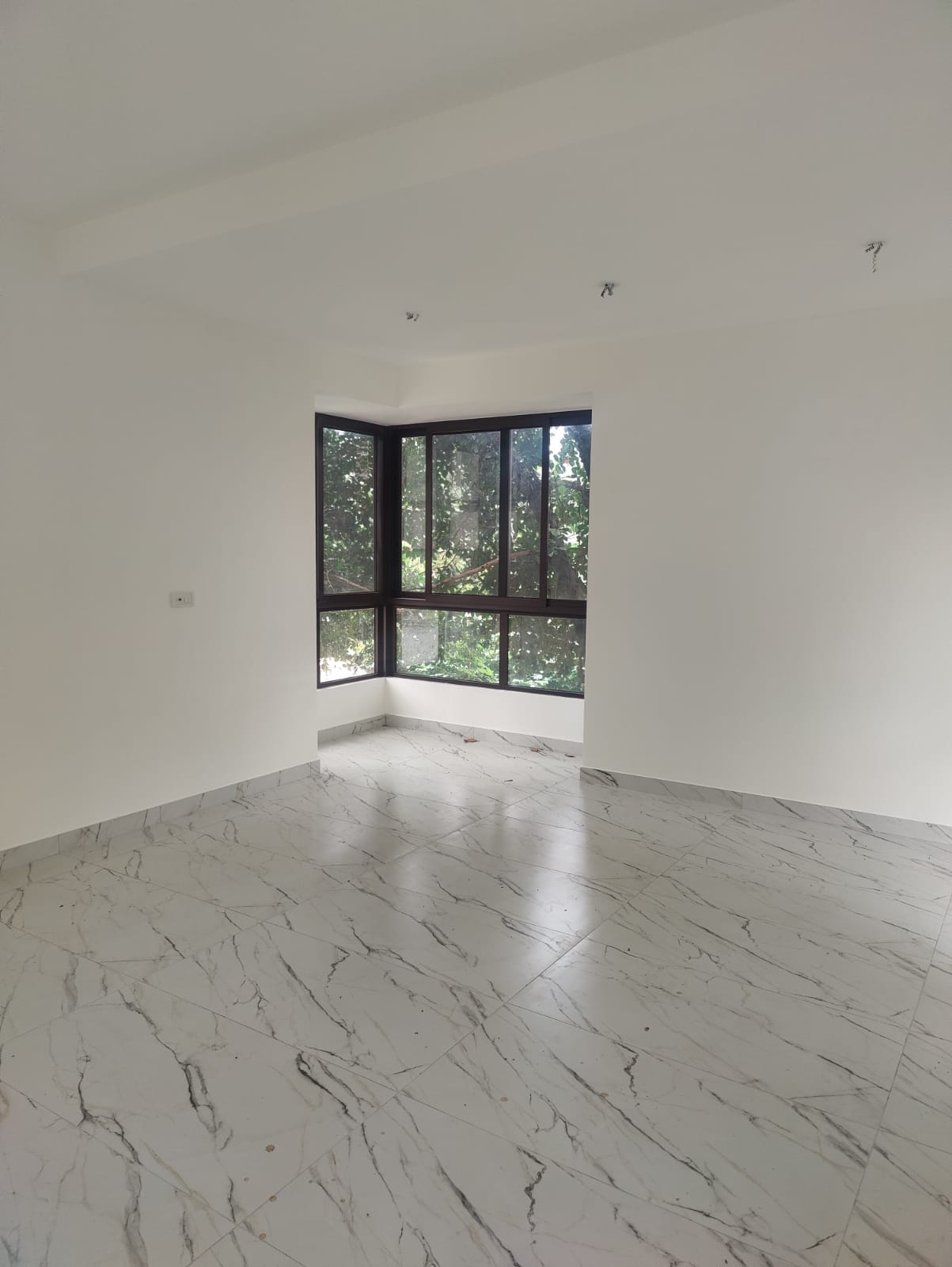 North Bangalore | Ultra-Luxury Villa in 'Under The Sun' on Prime 5,100 Sq. Ft.  - Image 5