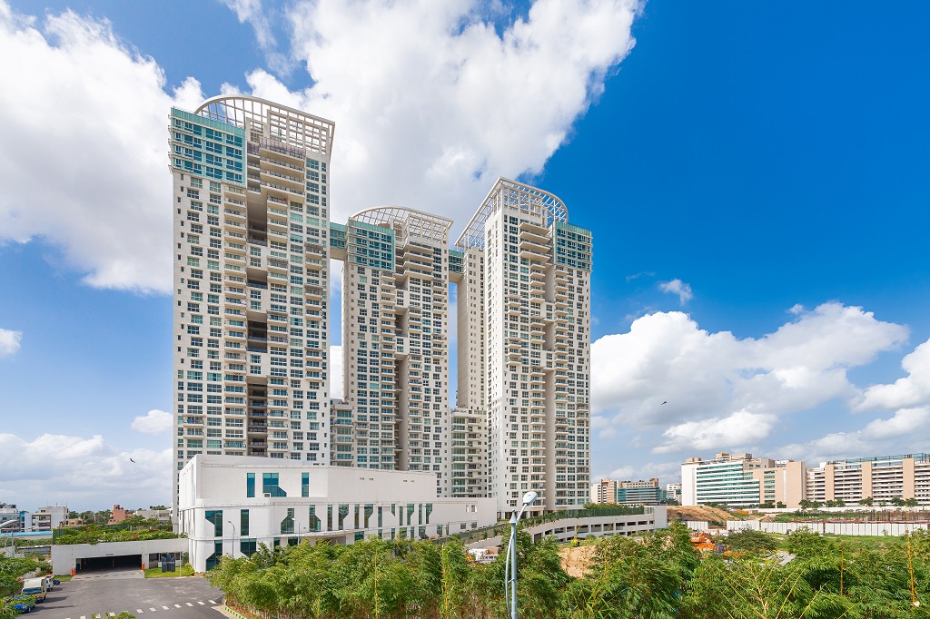Exquisite High-Floor Residence in Karle Zenith with Panoramic City Views - Property in Bangalore