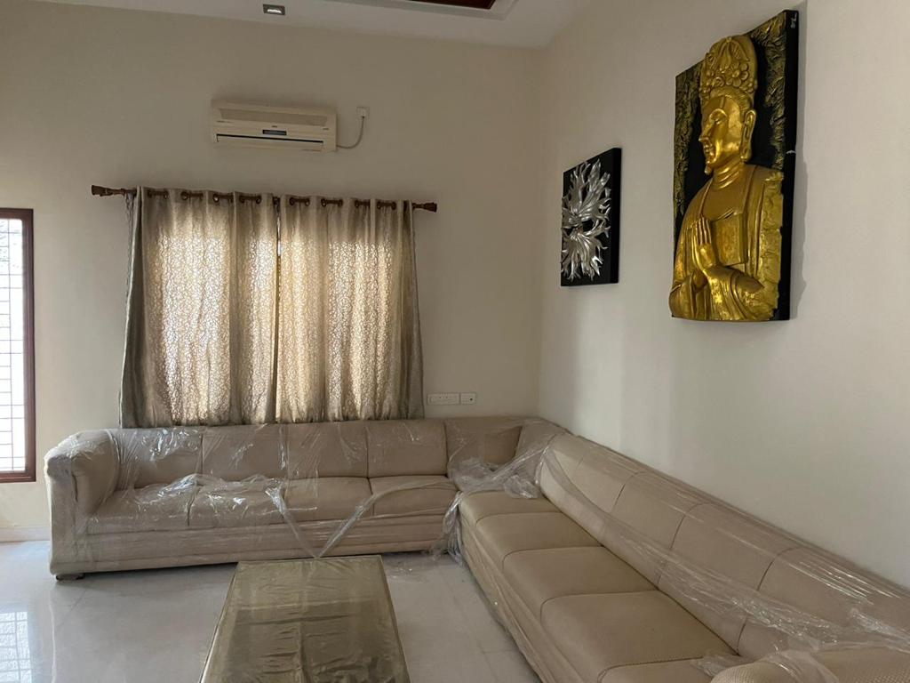 Vasanth Nagar , Fully Furnished 4 BHK Bungalow | Vasanth Nagar | 2700 Sq. Ft. - Image 15