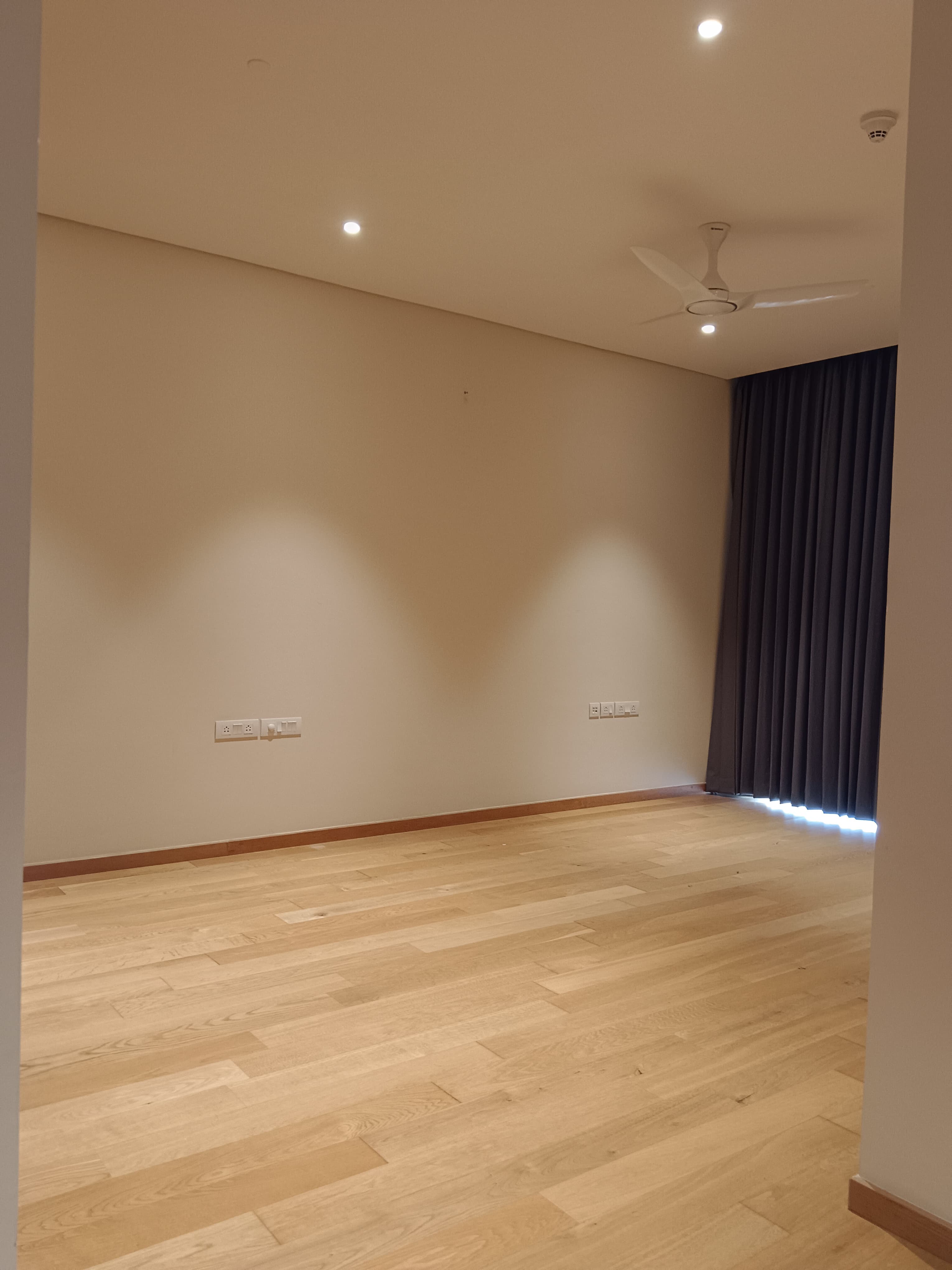 Hebbal |  Embassy Lake Terrace  4 BHK | 4440 Sq. Ft. - Image 2