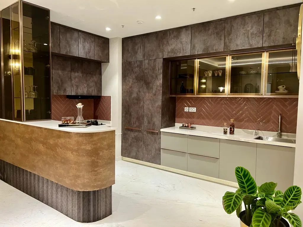 Fully Furnished 2BHK Apartment for Rent at Leela Residences Bhartiya City