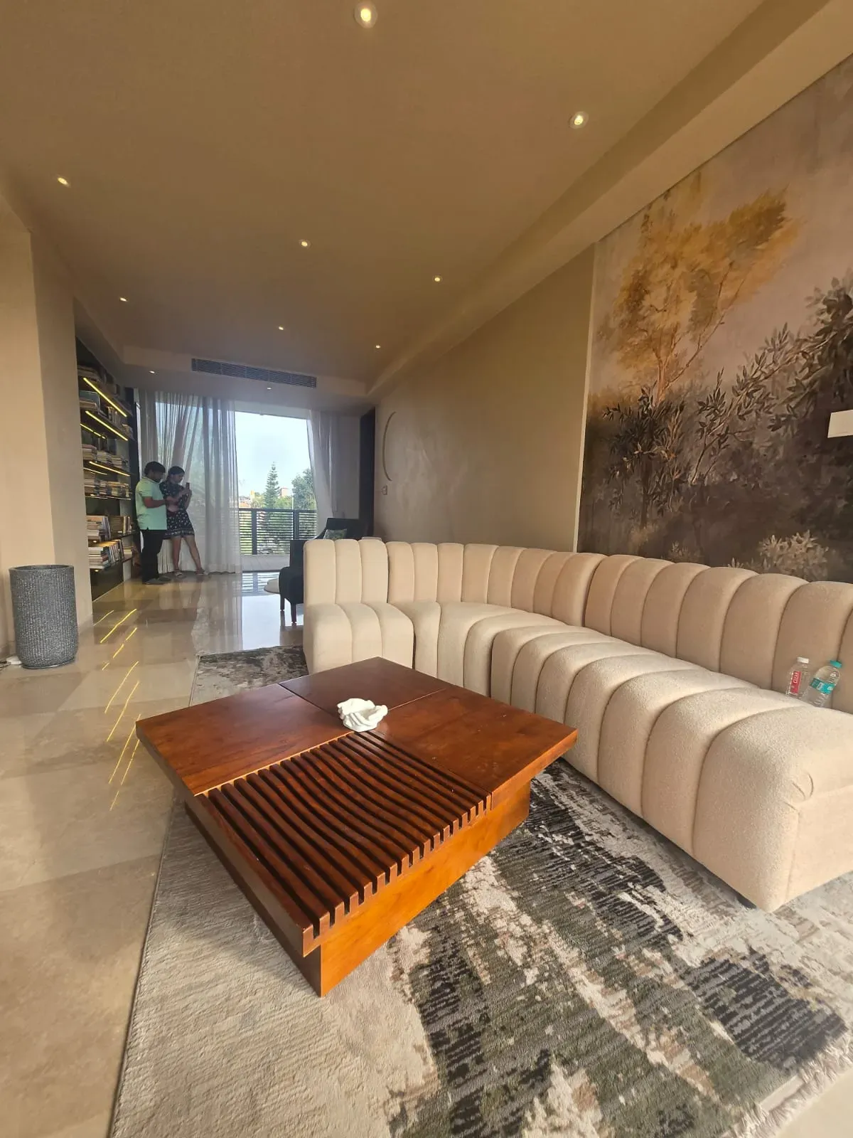 Luxury 5BHK Villa for Rent at Embassy Boulevard - Image 7