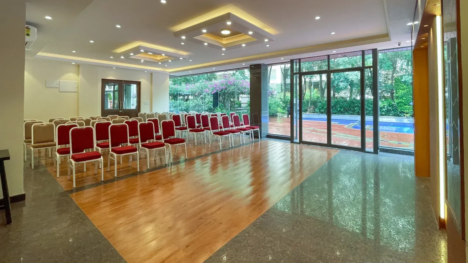 Spacious 3BHK Apartment for Rent at HM Grandeur Frazer Town - Image 6