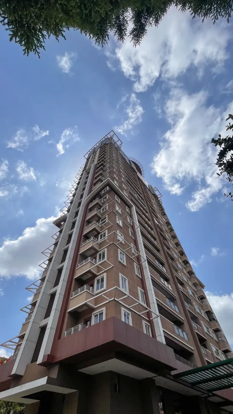 Spacious 3BHK Apartment for Rent at HM Grandeur Frazer Town