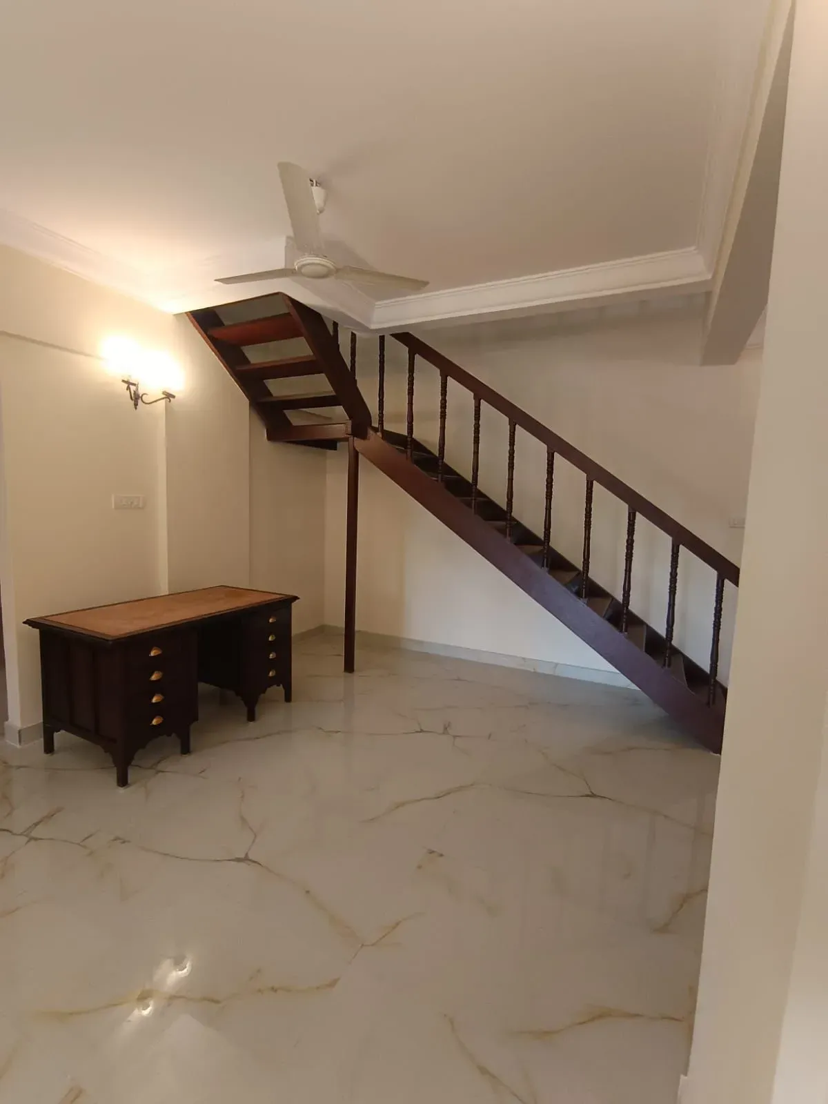 Palace Road | Fully Renovated 3BHK Duplex | 2400 Sq. Ft. - Image 3