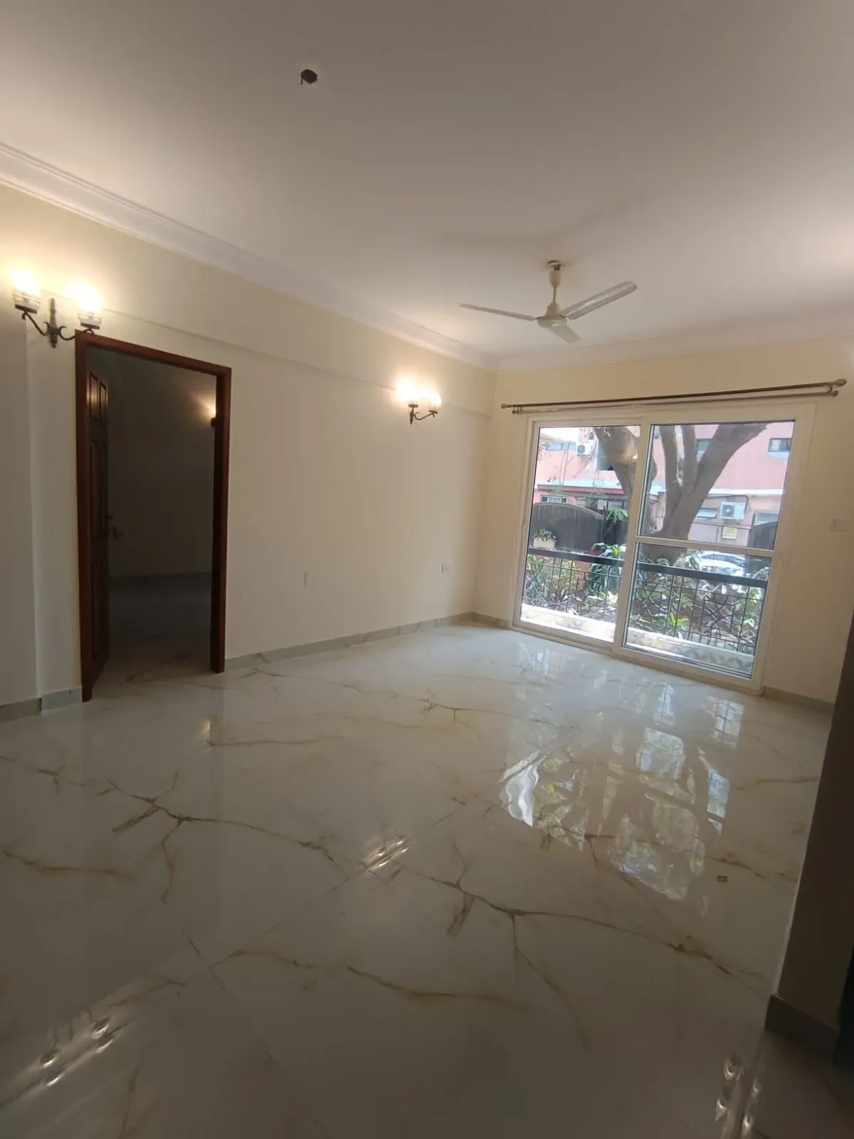 Palace Road | Fully Renovated 3BHK Duplex | 2400 Sq. Ft. - Image 9