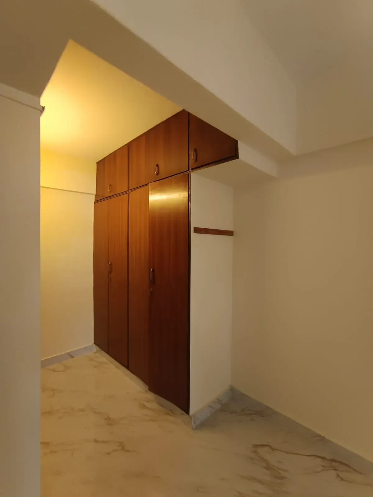 Palace Road | Fully Renovated 3BHK Duplex | 2400 Sq. Ft. - Image 10