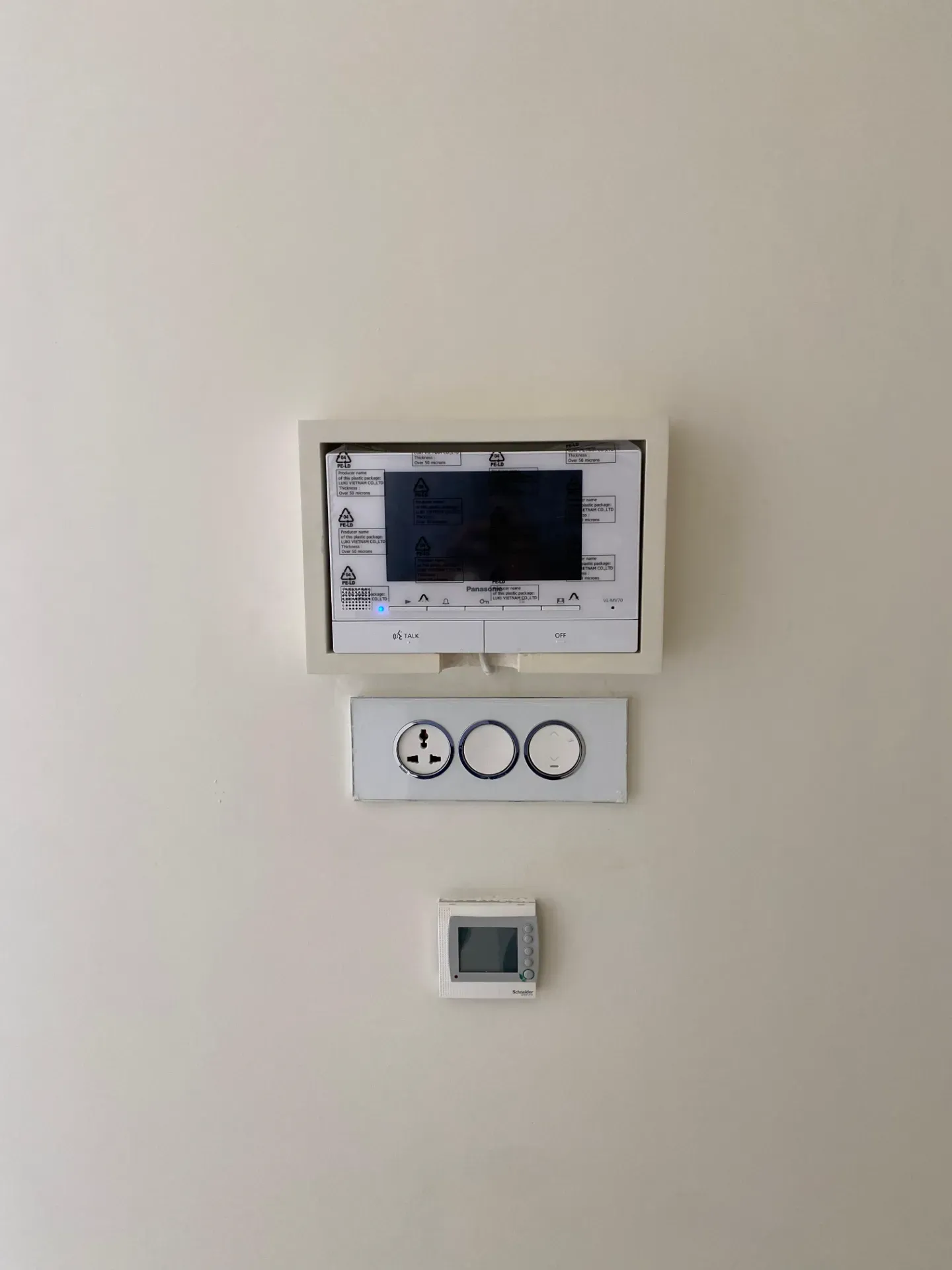 Leela Residences, Bharatiya City Luxury 4BHK for Rent - Image 2